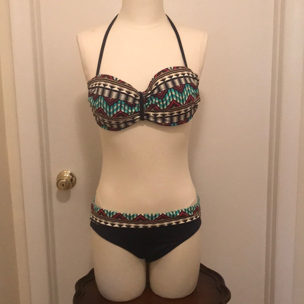 Skye 2 piece Swimsuit Size Medium
